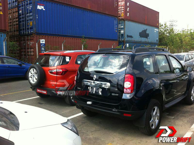 Ford EcoSport vs Renault Duster rear