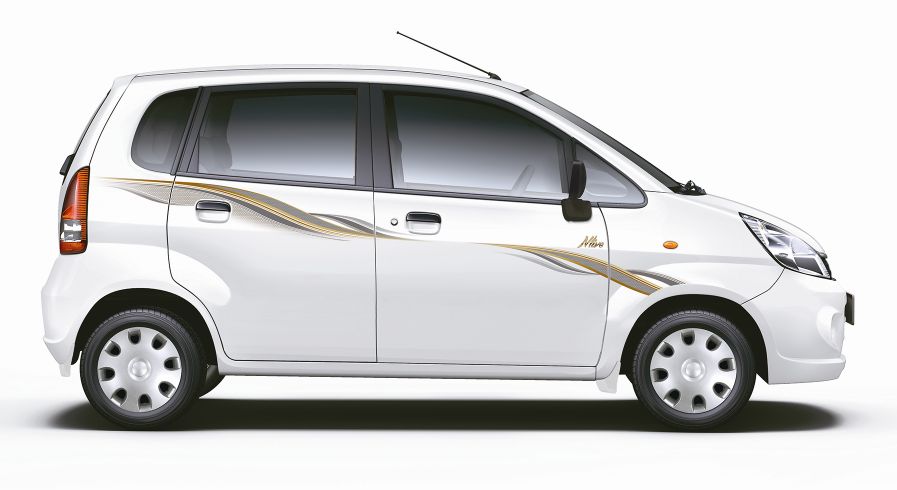 Maruti Suzuki limited edition Estilo Nlive side